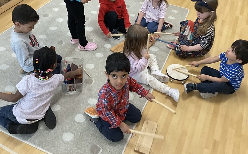 children with musical instruments